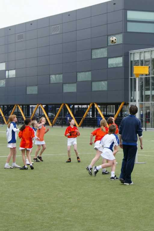 Korfbal E2 10 april 2010 -3.JPG